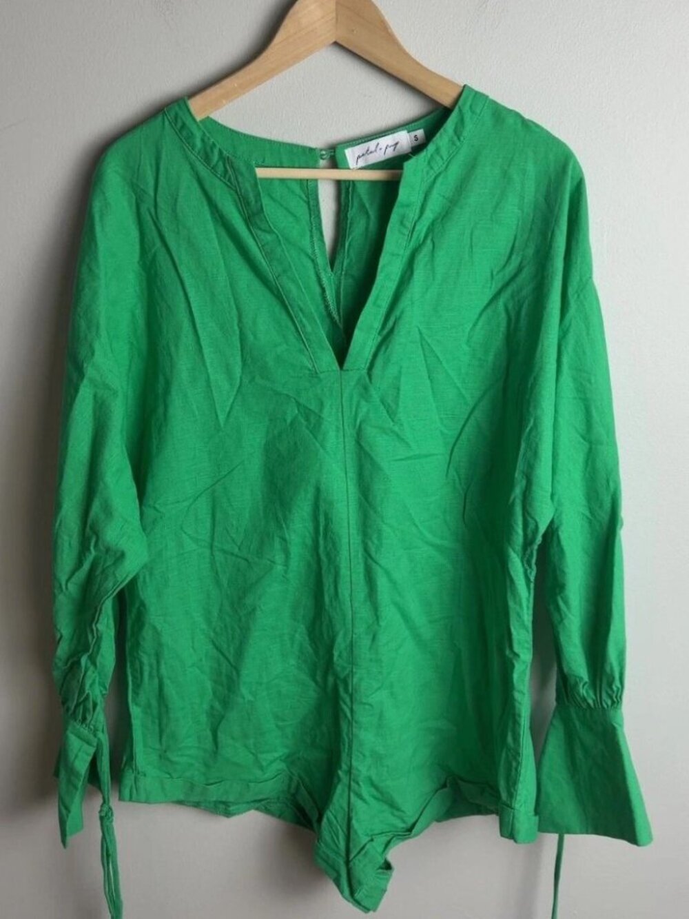 Petal & Pup Green Cotton Linen Romper Tie Cuff Long Sleeve Size Small Women’s